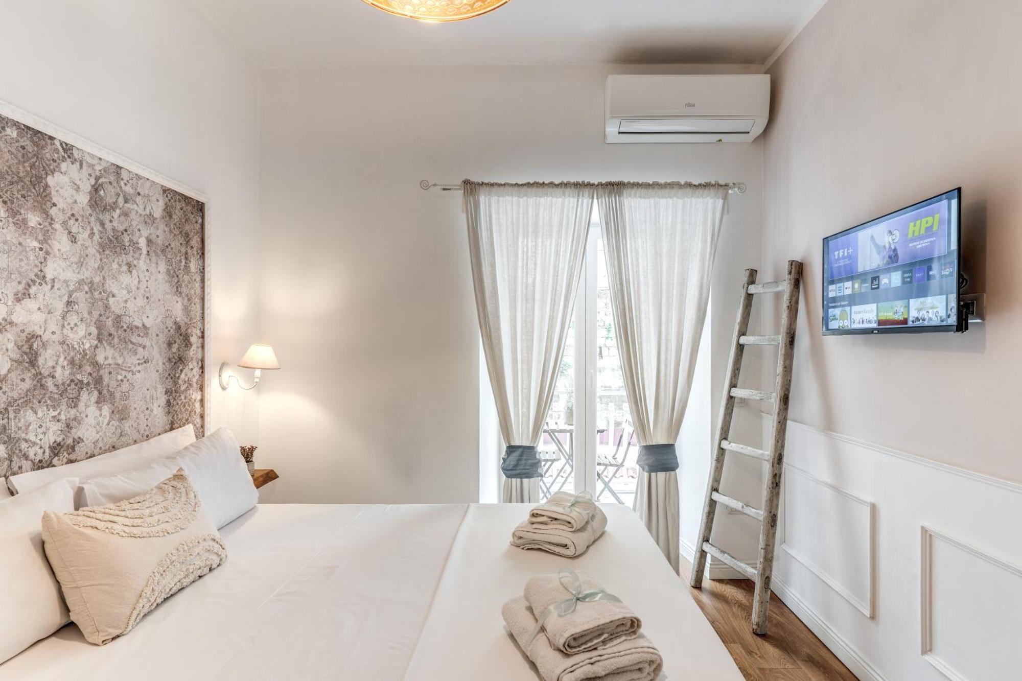 Annamaria Rooms Napoli Bagian luar foto
