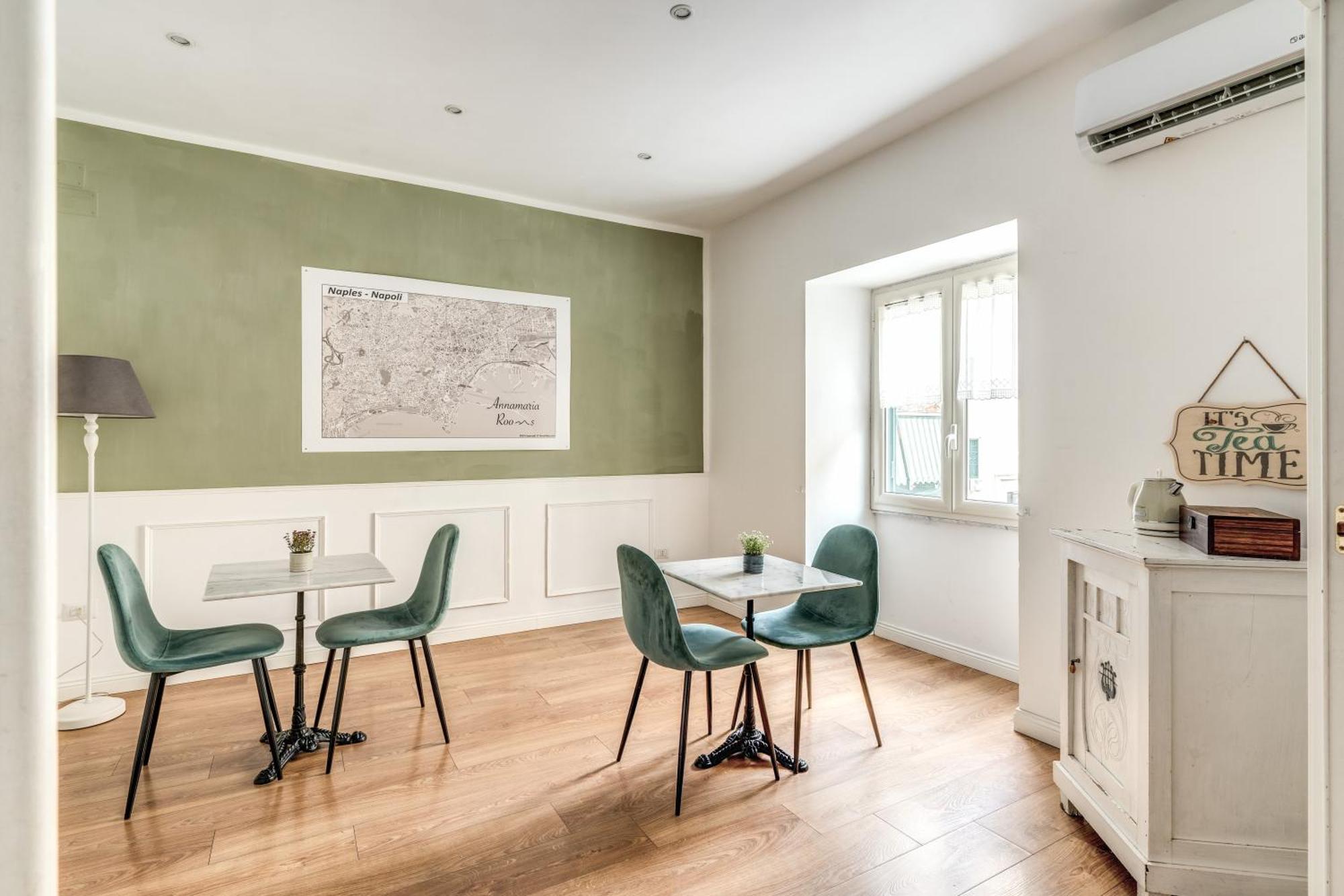 Annamaria Rooms Napoli Bagian luar foto